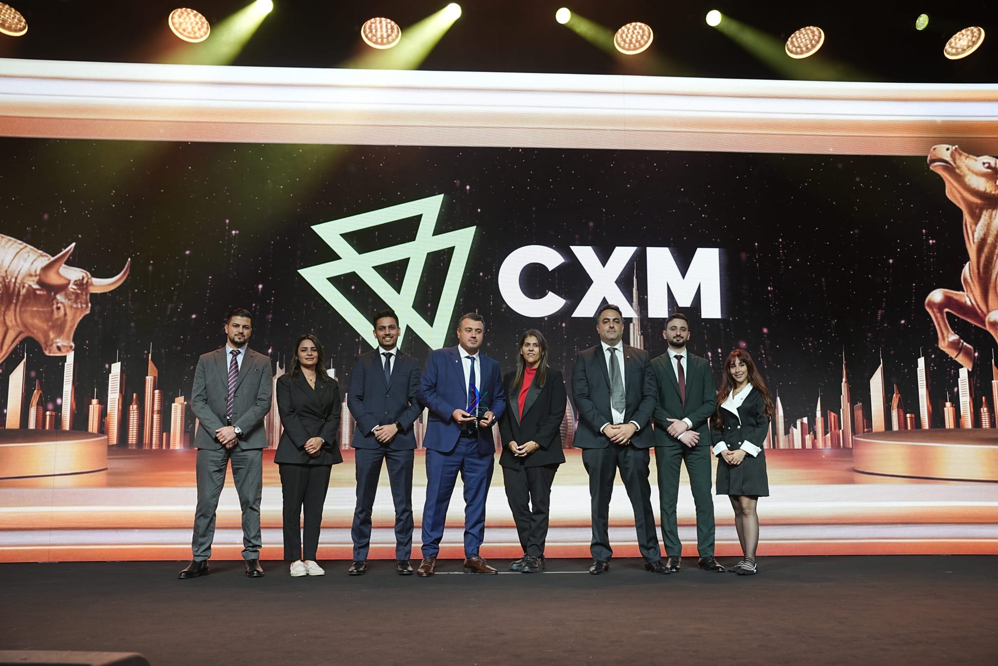CXM Giành Giải "Nhà Môi Giới Forex Fintech Tốt Nhất" tại Dubai